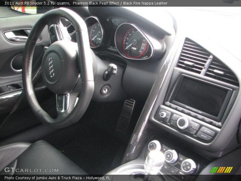 Dashboard of 2011 R8 Spyder 5.2 FSI quattro