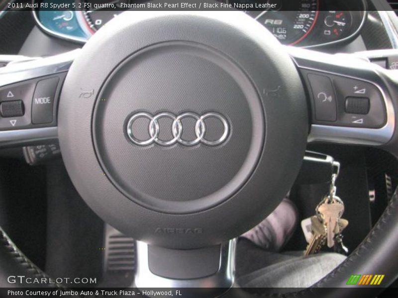 Phantom Black Pearl Effect / Black Fine Nappa Leather 2011 Audi R8 Spyder 5.2 FSI quattro