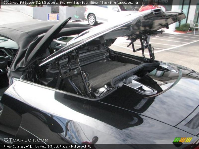 Phantom Black Pearl Effect / Black Fine Nappa Leather 2011 Audi R8 Spyder 5.2 FSI quattro