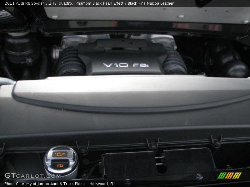  2011 R8 Spyder 5.2 FSI quattro Engine - 5.2 Liter FSI DOHC 40-Valve VVT V10
