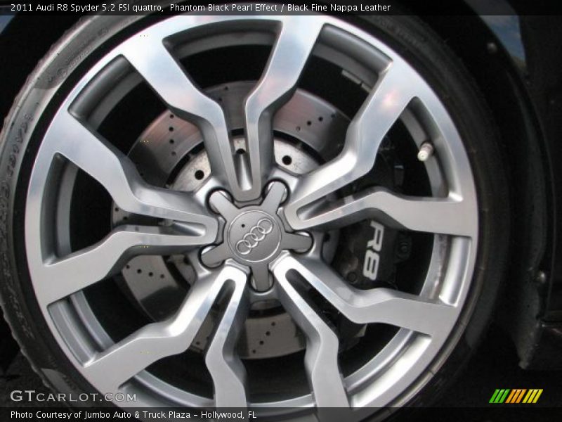  2011 R8 Spyder 5.2 FSI quattro Wheel