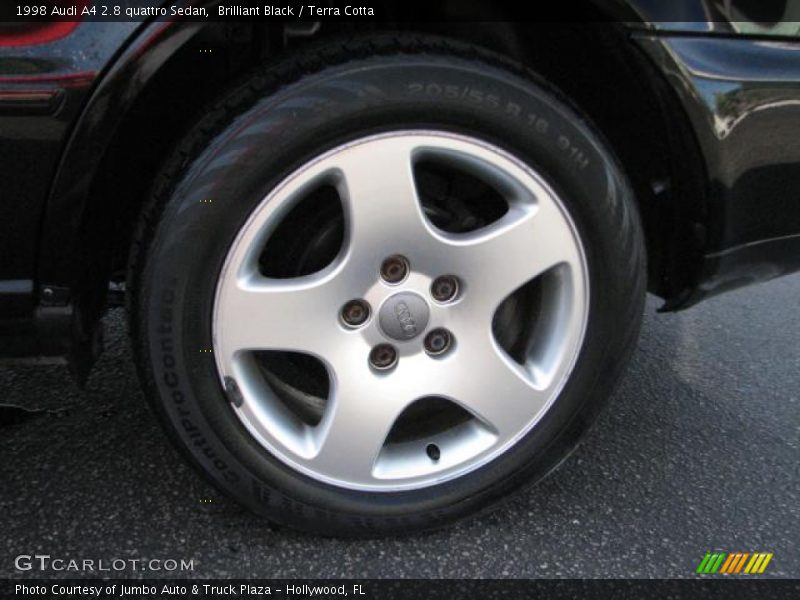  1998 A4 2.8 quattro Sedan Wheel