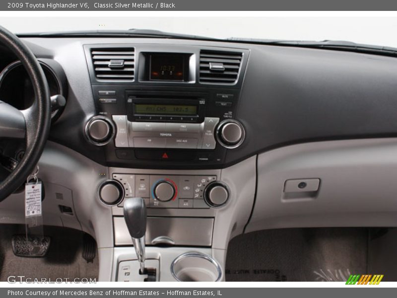 Classic Silver Metallic / Black 2009 Toyota Highlander V6
