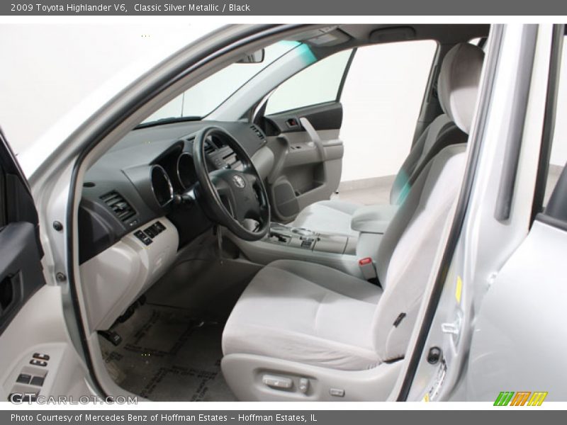 Classic Silver Metallic / Black 2009 Toyota Highlander V6