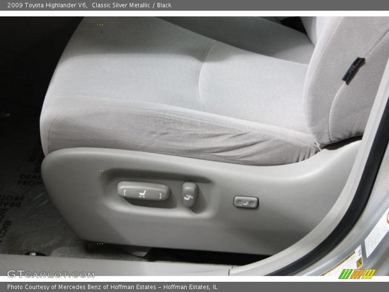 Classic Silver Metallic / Black 2009 Toyota Highlander V6