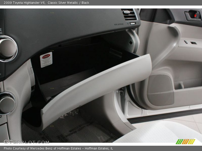Classic Silver Metallic / Black 2009 Toyota Highlander V6