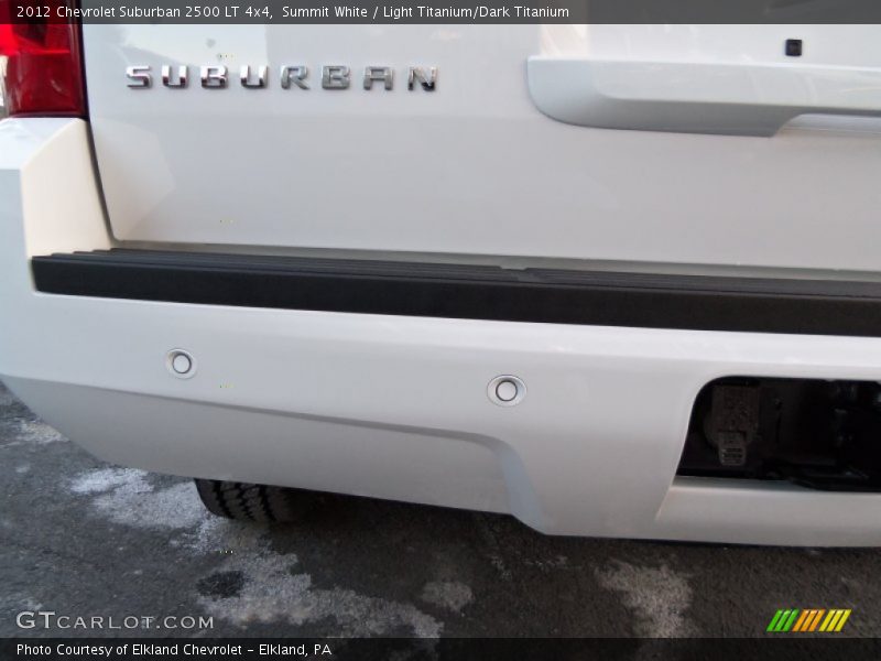 Summit White / Light Titanium/Dark Titanium 2012 Chevrolet Suburban 2500 LT 4x4