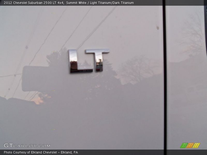  2012 Suburban 2500 LT 4x4 Logo