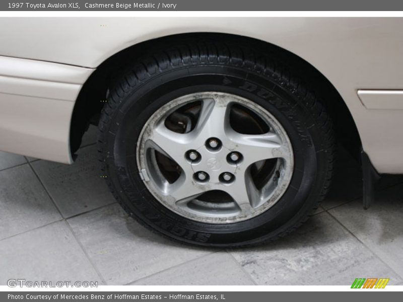 Cashmere Beige Metallic / Ivory 1997 Toyota Avalon XLS