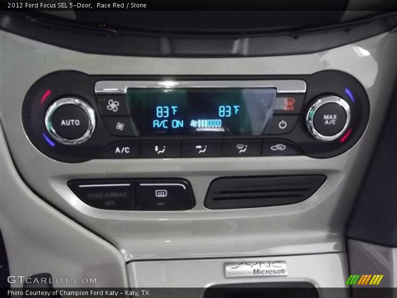 Controls of 2012 Focus SEL 5-Door