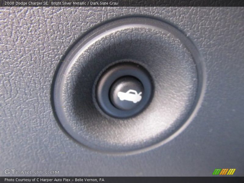 Bright Silver Metallic / Dark Slate Gray 2008 Dodge Charger SE