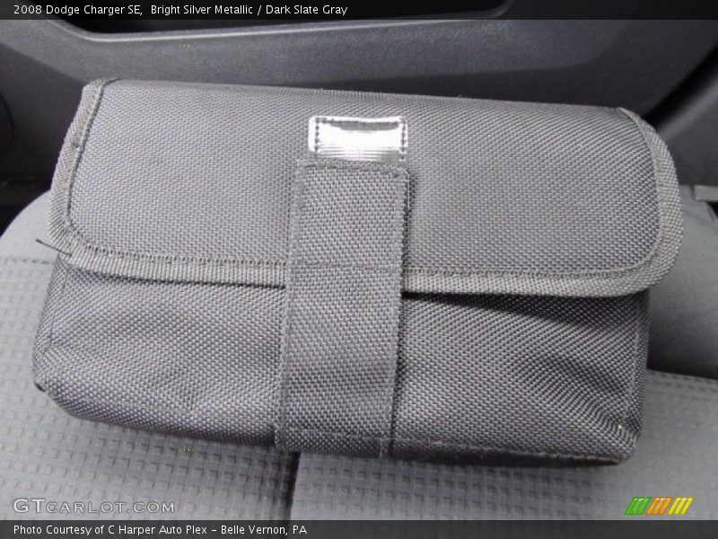 Bright Silver Metallic / Dark Slate Gray 2008 Dodge Charger SE