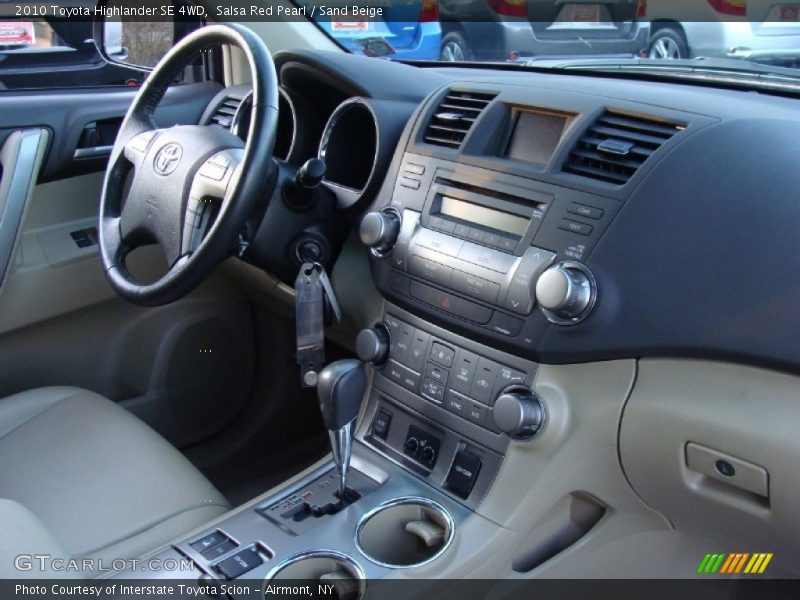 Dashboard of 2010 Highlander SE 4WD