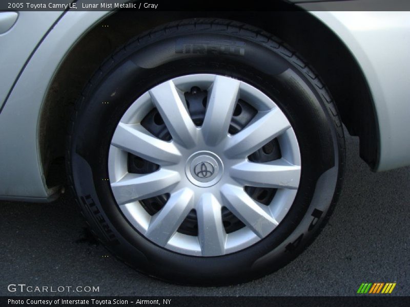 Lunar Mist Metallic / Gray 2005 Toyota Camry LE