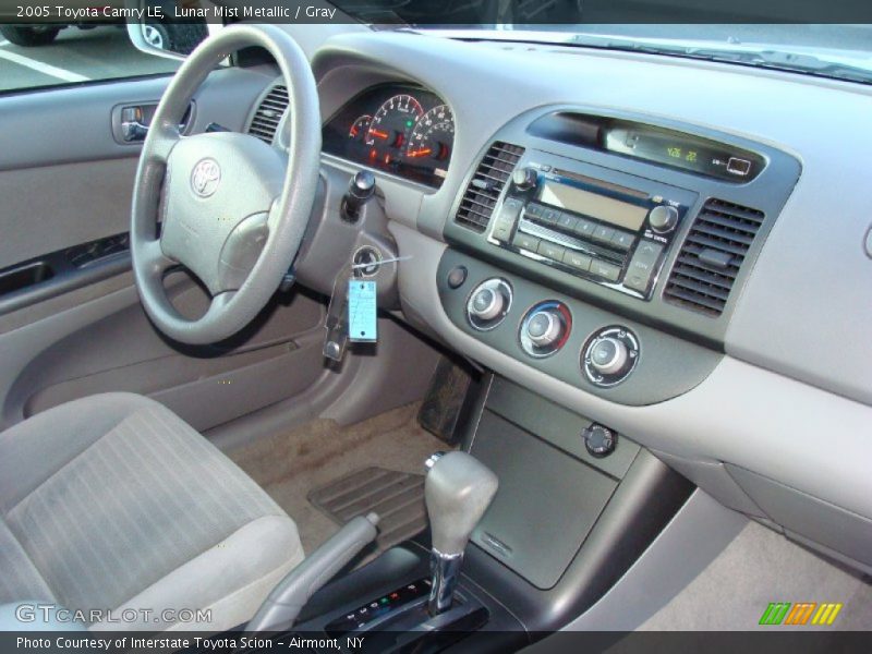 Lunar Mist Metallic / Gray 2005 Toyota Camry LE