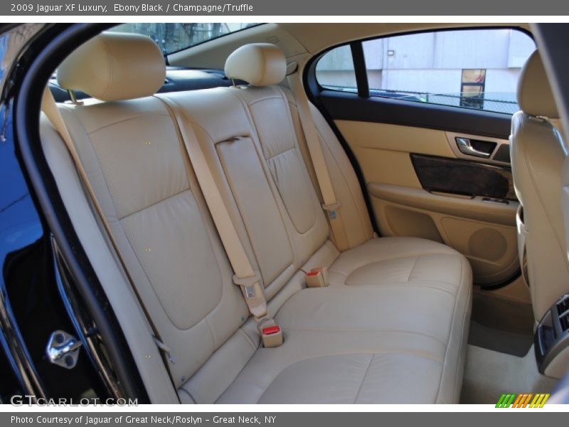 Ebony Black / Champagne/Truffle 2009 Jaguar XF Luxury