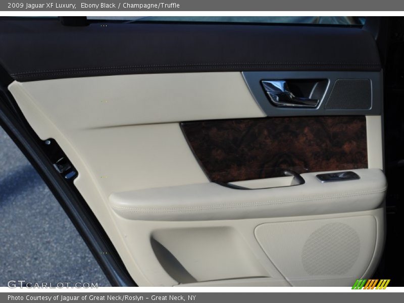 Ebony Black / Champagne/Truffle 2009 Jaguar XF Luxury