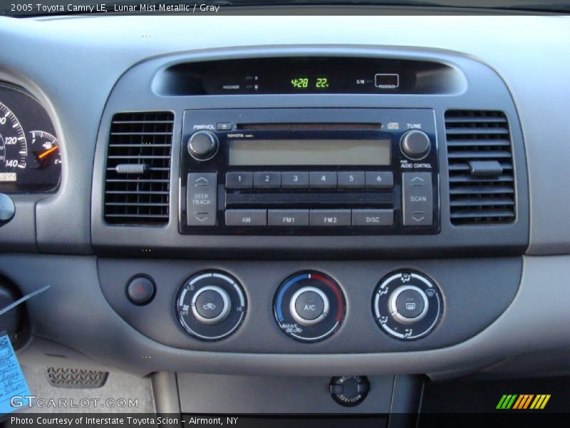 Lunar Mist Metallic / Gray 2005 Toyota Camry LE