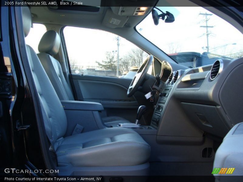 Black / Shale 2005 Ford Freestyle SEL AWD