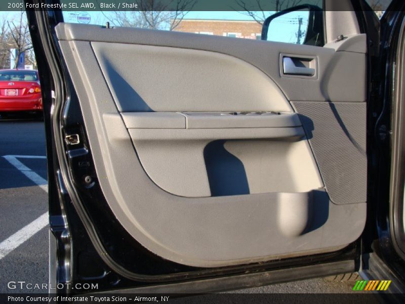Black / Shale 2005 Ford Freestyle SEL AWD