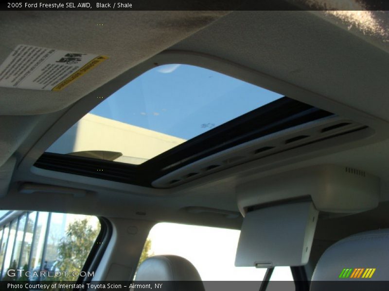 Black / Shale 2005 Ford Freestyle SEL AWD