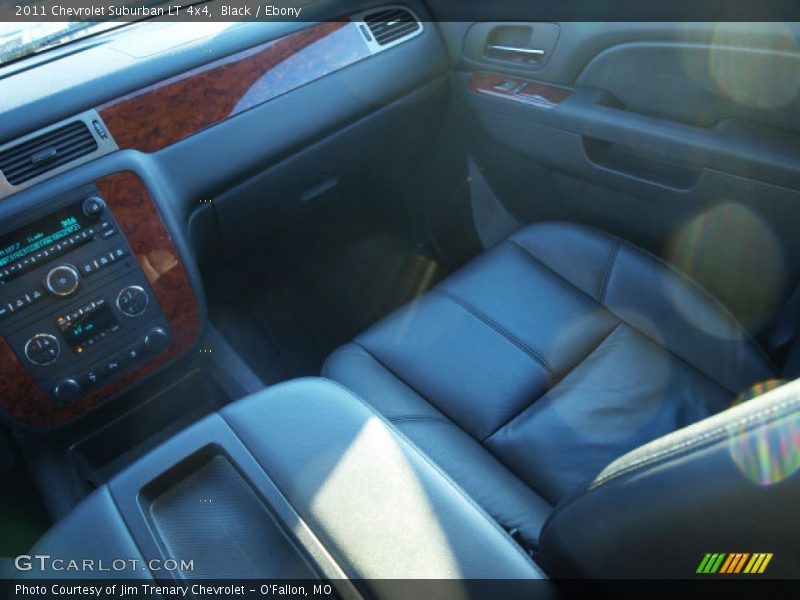 Black / Ebony 2011 Chevrolet Suburban LT 4x4