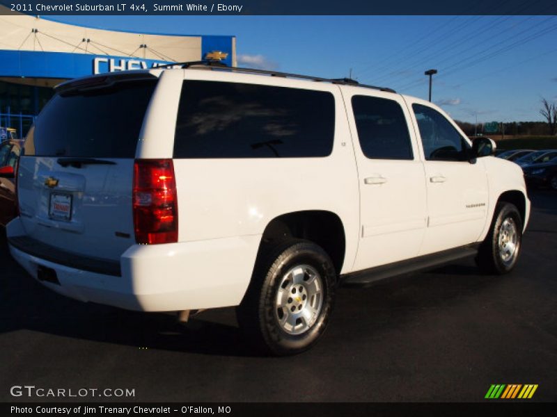 Summit White / Ebony 2011 Chevrolet Suburban LT 4x4
