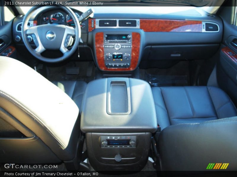 Summit White / Ebony 2011 Chevrolet Suburban LT 4x4