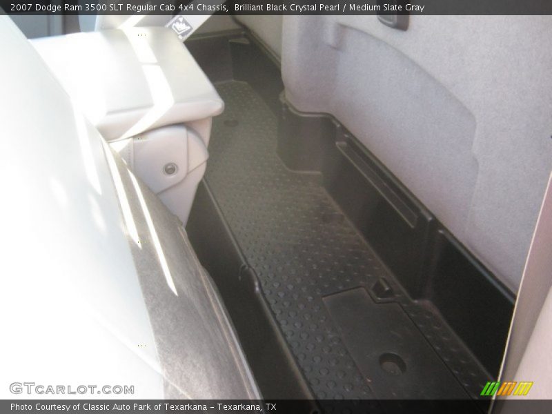 Brilliant Black Crystal Pearl / Medium Slate Gray 2007 Dodge Ram 3500 SLT Regular Cab 4x4 Chassis
