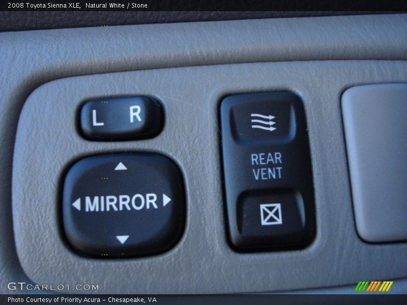 Natural White / Stone 2008 Toyota Sienna XLE