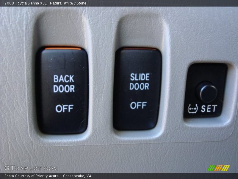 Natural White / Stone 2008 Toyota Sienna XLE