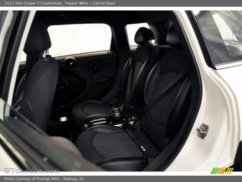 Pepper White / Carbon Black 2011 Mini Cooper S Countryman