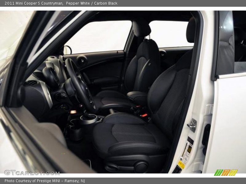 Pepper White / Carbon Black 2011 Mini Cooper S Countryman