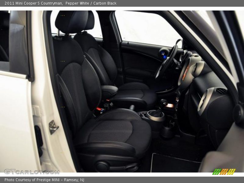 Pepper White / Carbon Black 2011 Mini Cooper S Countryman
