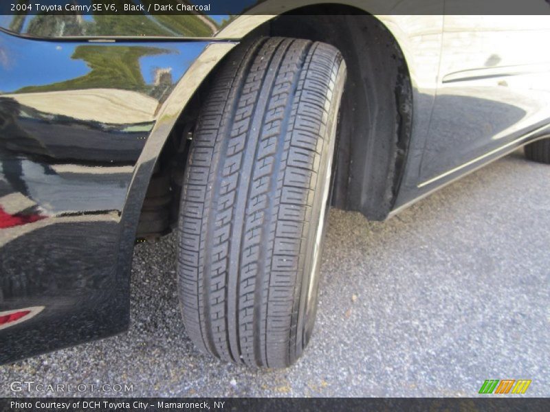 Black / Dark Charcoal 2004 Toyota Camry SE V6
