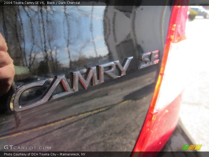Black / Dark Charcoal 2004 Toyota Camry SE V6