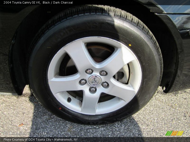 Black / Dark Charcoal 2004 Toyota Camry SE V6