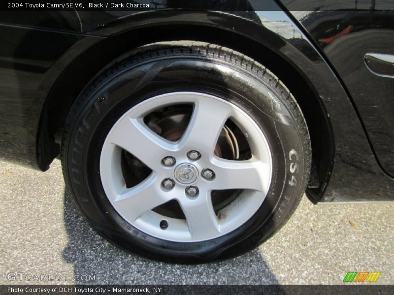 Black / Dark Charcoal 2004 Toyota Camry SE V6