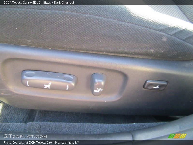 Black / Dark Charcoal 2004 Toyota Camry SE V6