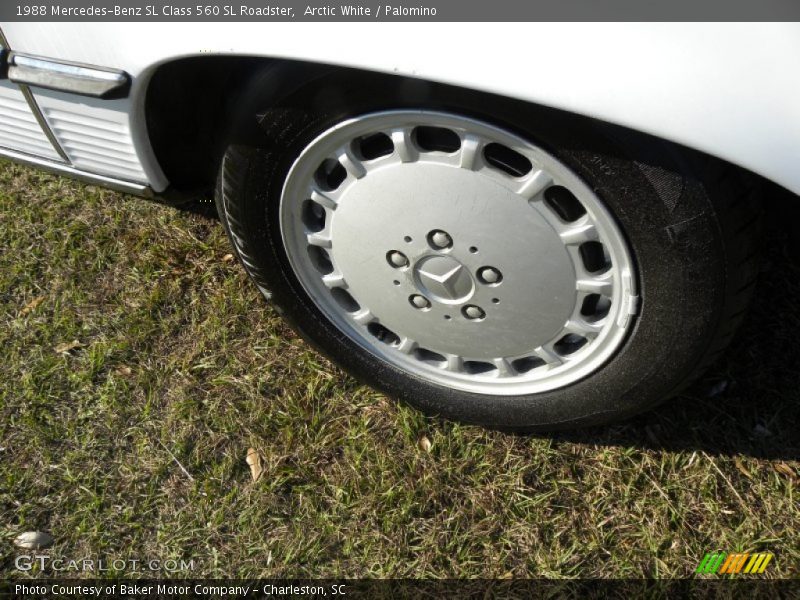 Arctic White / Palomino 1988 Mercedes-Benz SL Class 560 SL Roadster