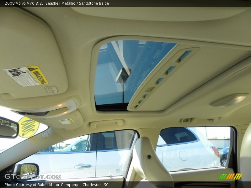 Seashell Metallic / Sandstone Beige 2008 Volvo V70 3.2