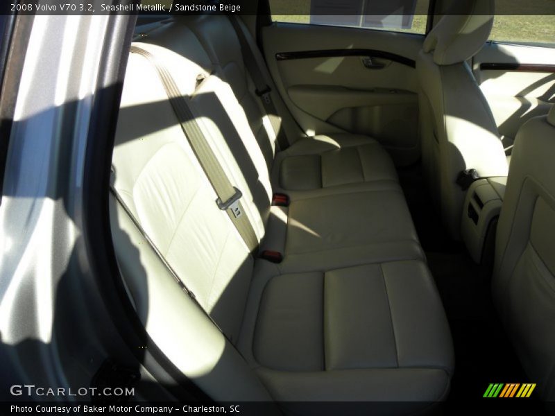 Seashell Metallic / Sandstone Beige 2008 Volvo V70 3.2