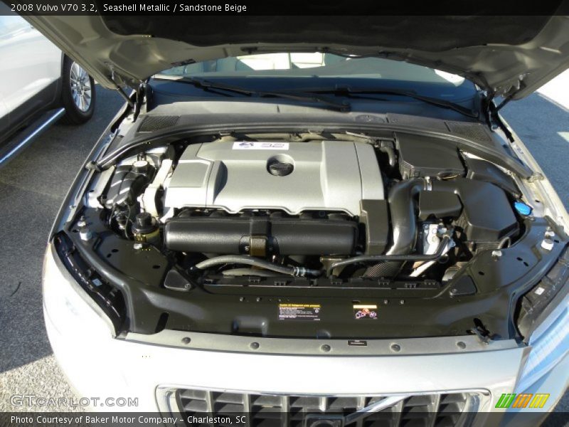 Seashell Metallic / Sandstone Beige 2008 Volvo V70 3.2