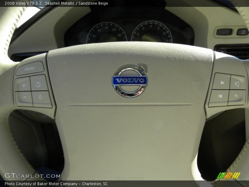 Seashell Metallic / Sandstone Beige 2008 Volvo V70 3.2