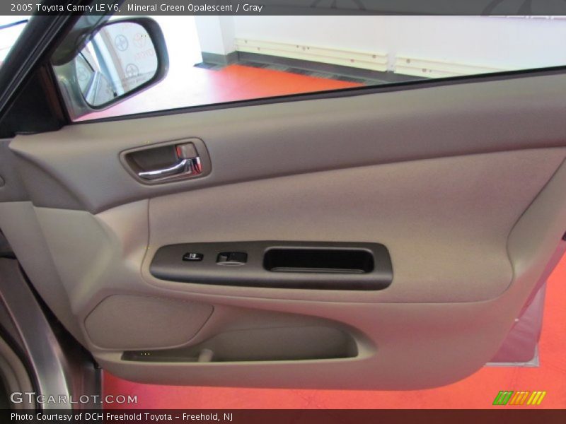 Mineral Green Opalescent / Gray 2005 Toyota Camry LE V6