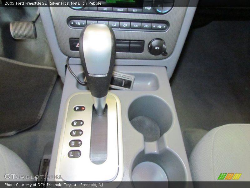 Silver Frost Metallic / Pebble 2005 Ford Freestyle SE