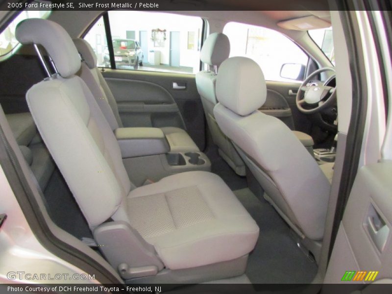 Silver Frost Metallic / Pebble 2005 Ford Freestyle SE