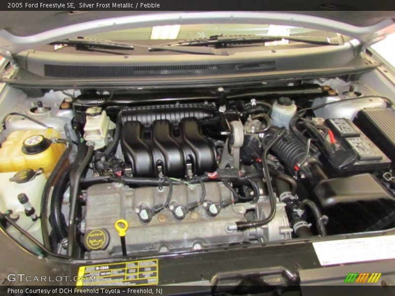Silver Frost Metallic / Pebble 2005 Ford Freestyle SE