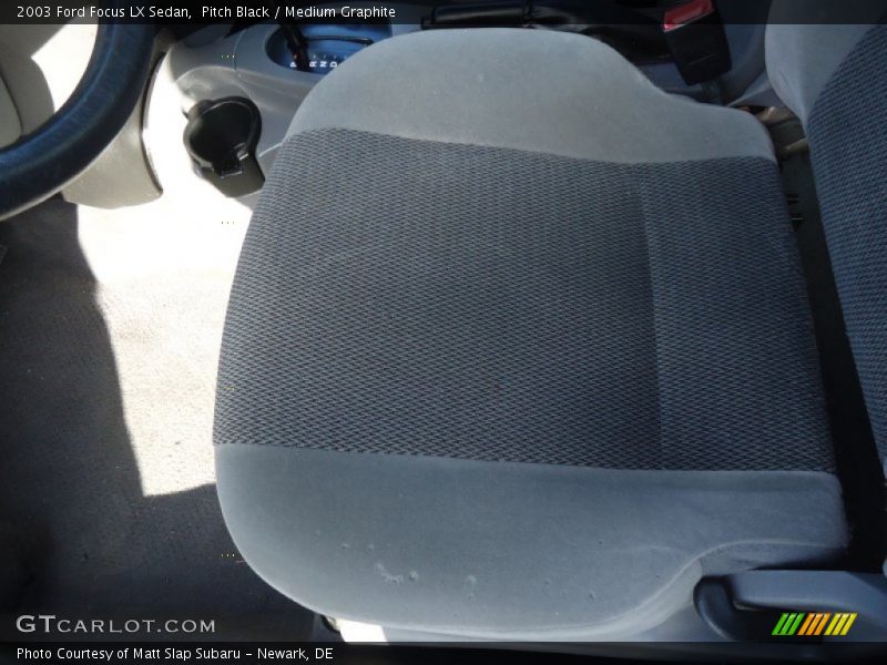 Pitch Black / Medium Graphite 2003 Ford Focus LX Sedan