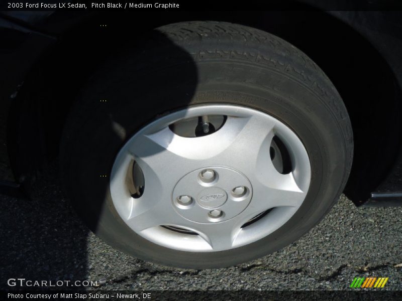 Pitch Black / Medium Graphite 2003 Ford Focus LX Sedan